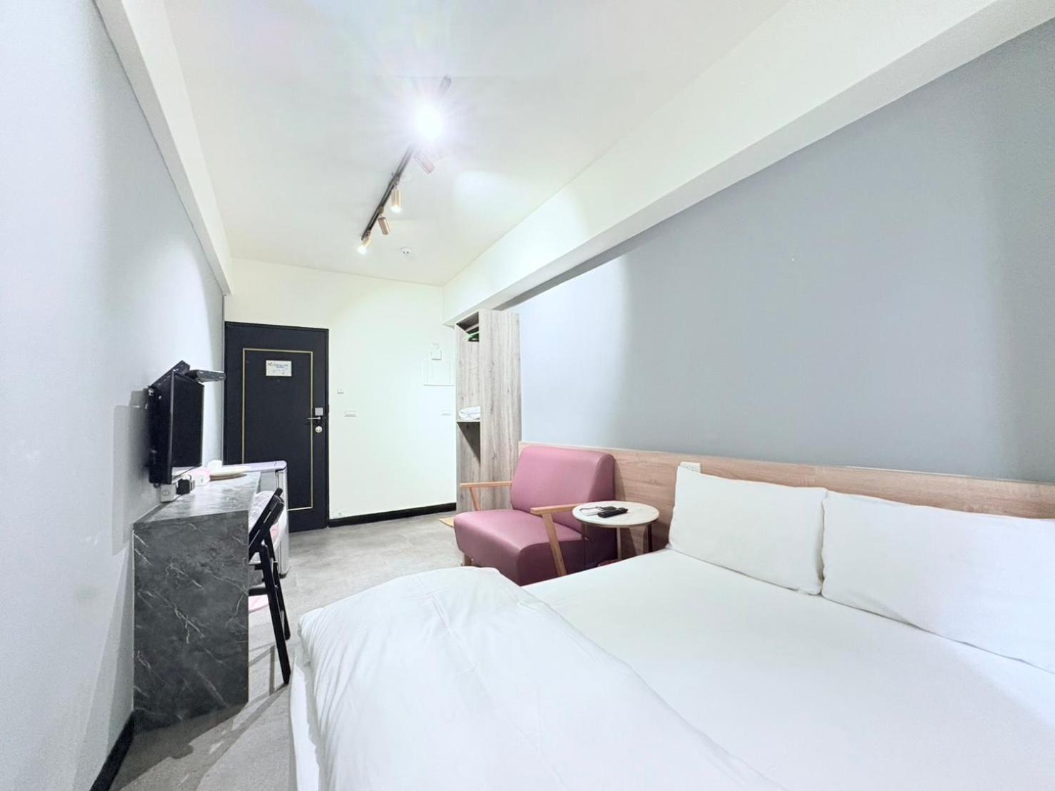 Fengjia Gift Box Homestay تايتشونغ المظهر الخارجي الصورة