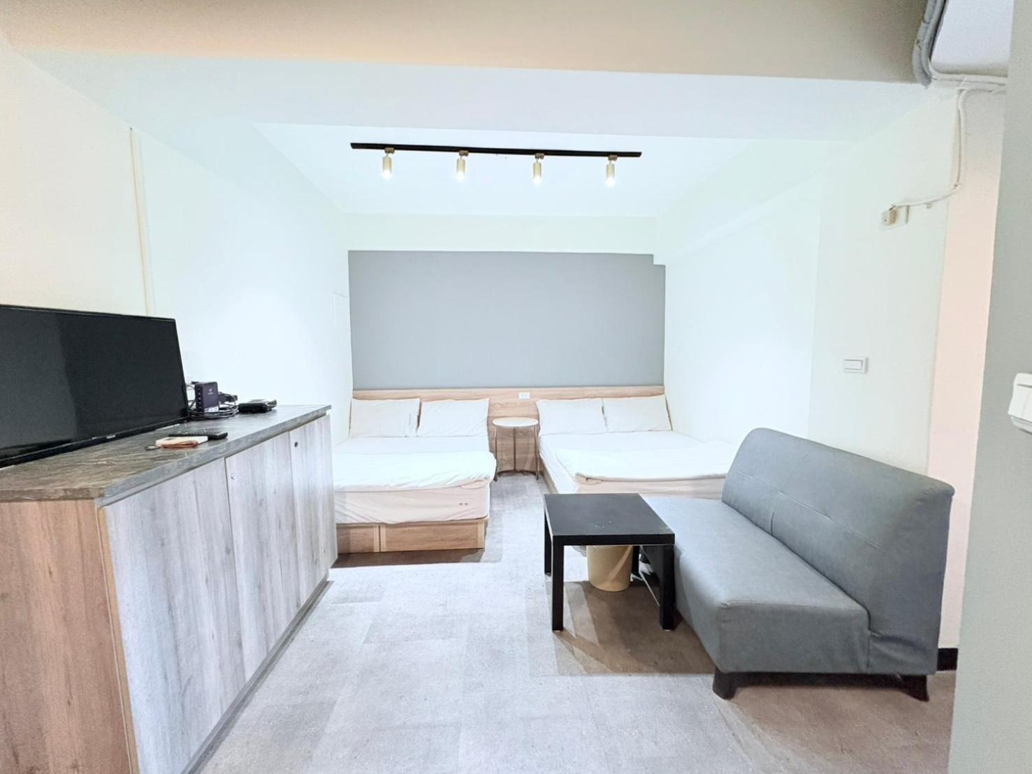 Fengjia Gift Box Homestay تايتشونغ المظهر الخارجي الصورة